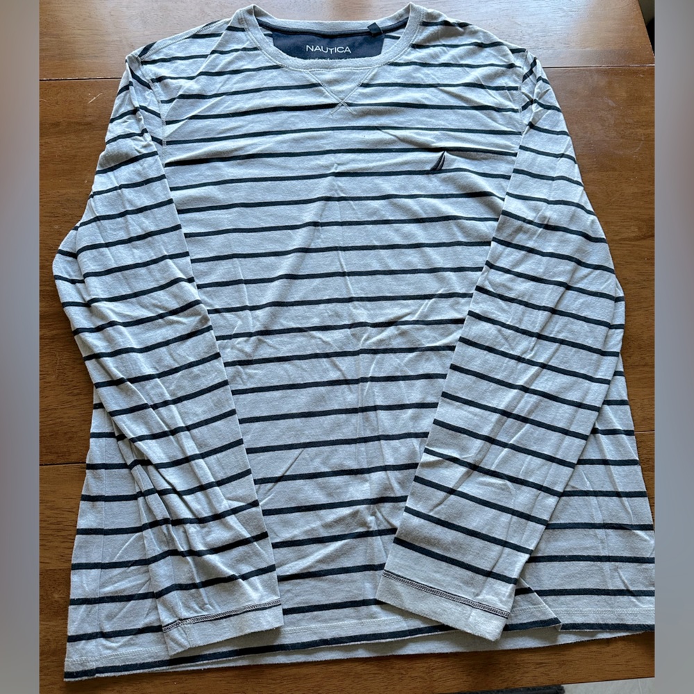 Nautica Long Sleeve Shirt. Gray with blue stripes. Size L.